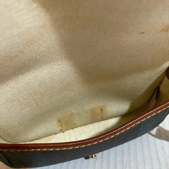 Dooney Bourke canvas wristlet - Picture 5 of 8